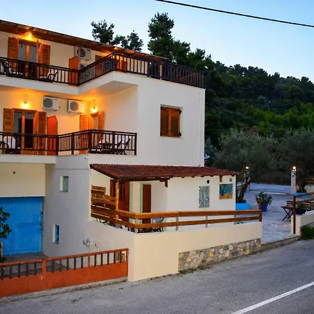 Oasis 3* Votsi (Alonnisos)