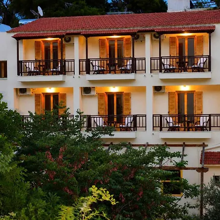 Oasis Konukevi 3*